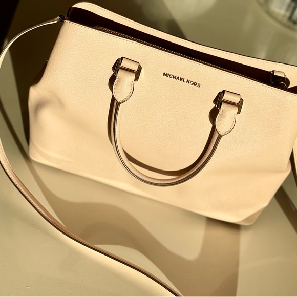 Michael Kors Blush Women's Bag - Picture 2 of 10